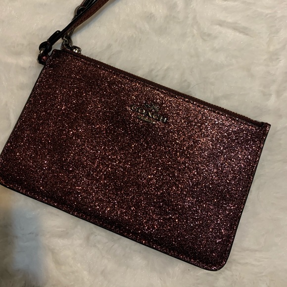 coach wristlet - Picture 2 of 2